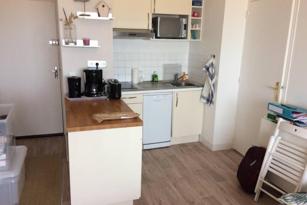Appartement T2 Avec Vue Sur Mer Directe ! كورسول-سور-مار المظهر الخارجي الصورة
