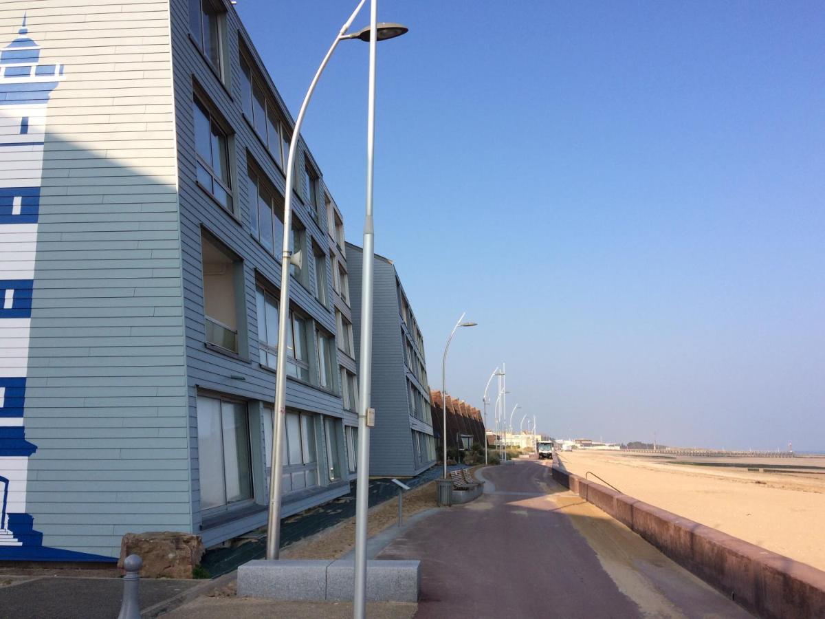 Appartement T2 Avec Vue Sur Mer Directe ! كورسول-سور-مار المظهر الخارجي الصورة
